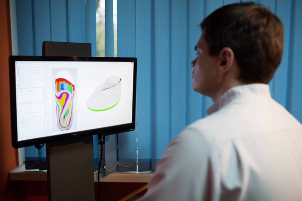How Can Custom 3D-Printed Orthotics Improve Gait in Children with Flat Feet?
